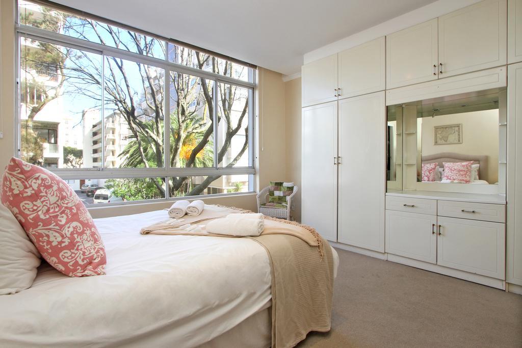 Berkeley Square Apartment Cape Town Exterior photo